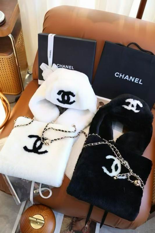 Chanel scarf earmuff dx07